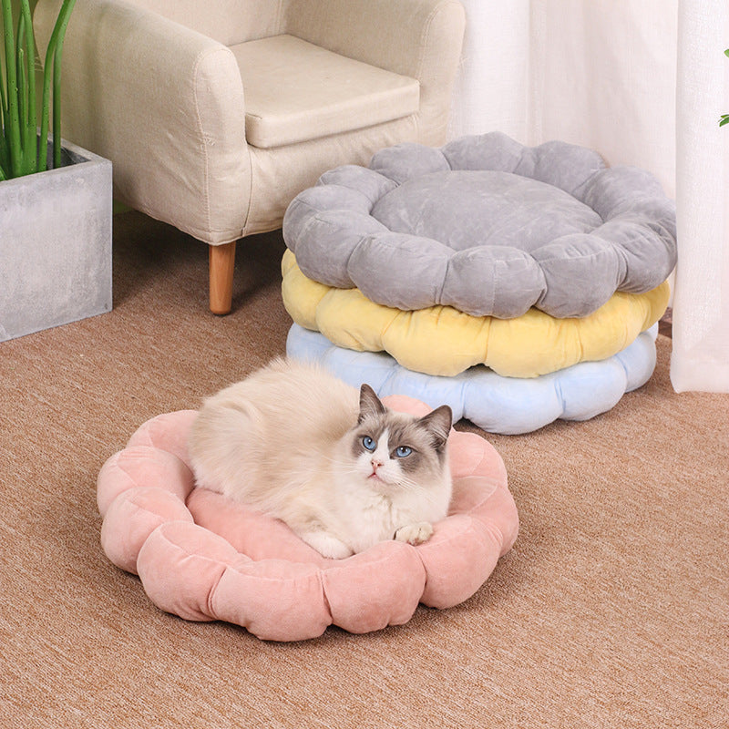 50x50cm Double-Sided Plush Petal Bed for Cats & Dogs